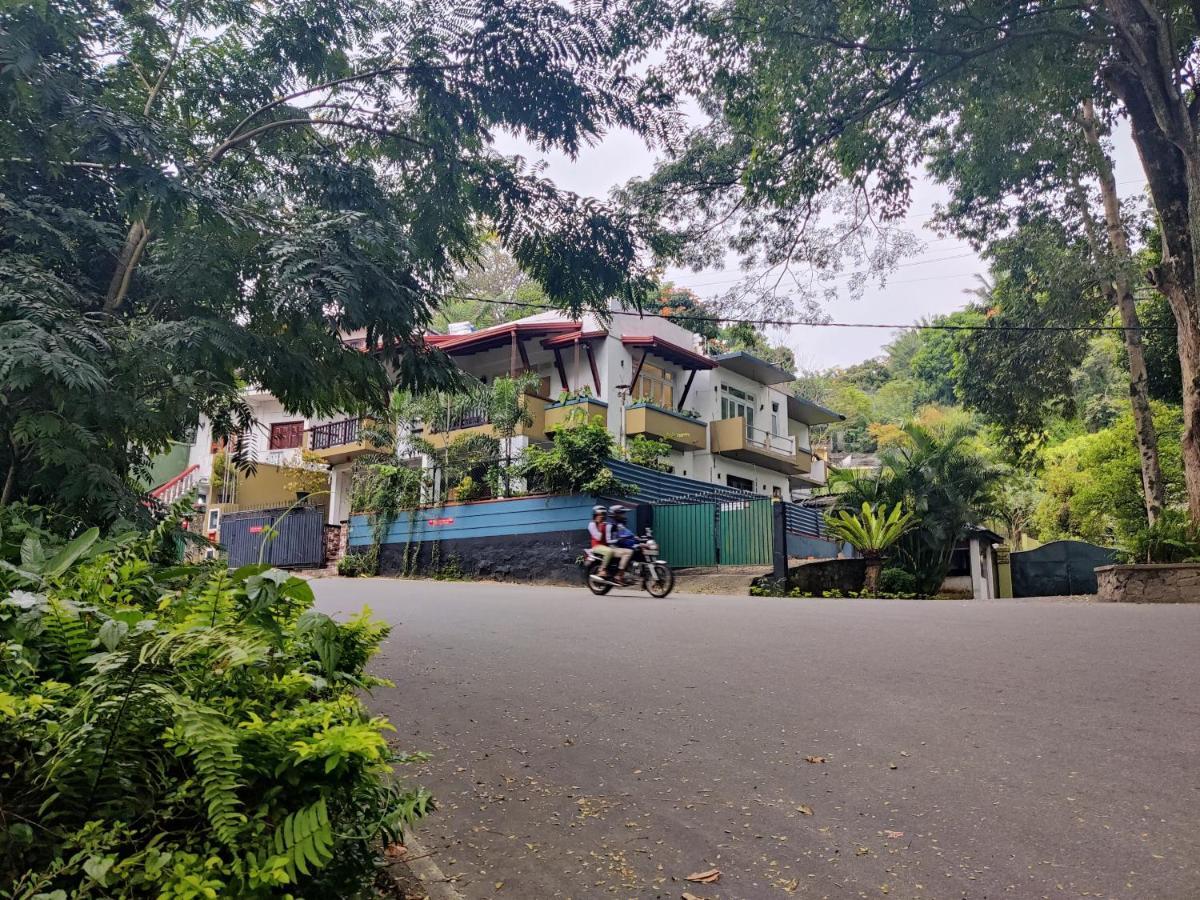 Y&Y Residence Kandy Exterior foto